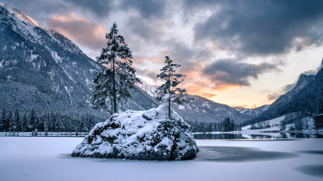 Snowy mountain landscape city sunset free wallpaper for desktop - medium preview image