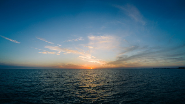 Sunset ocean boat clouds horizon #4 free wallpaper for desktop - medium preview image