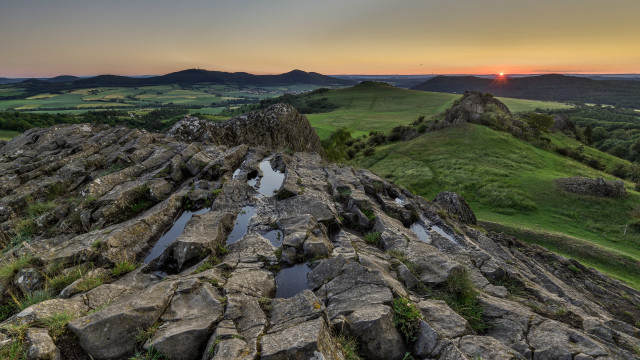 Rocky mountain stream dawn cloudy free wallpaper for desktop - medium preview image