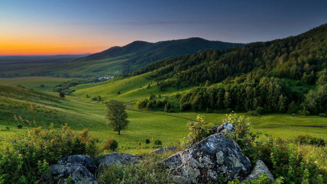 Beautiful valley mountain sunset green free wallpaper for desktop - medium preview image