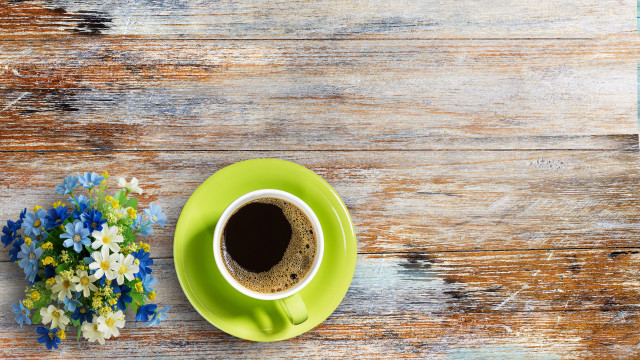 Coffee bouquet wooden table still free wallpaper for desktop - medium preview image