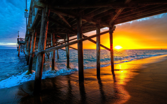 Pier sunset ocean waves beach free wallpaper for desktop - medium preview image