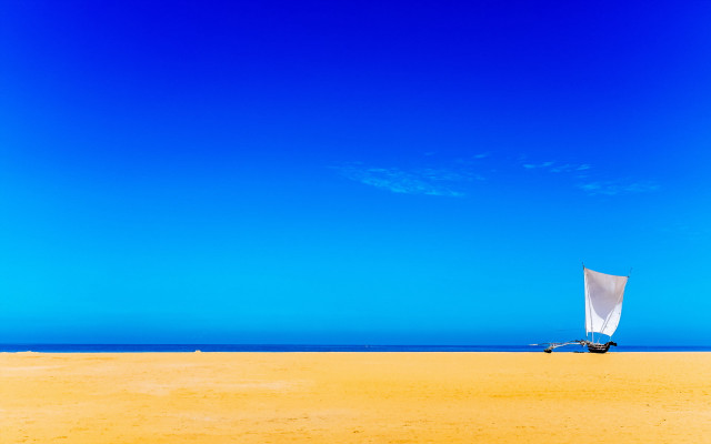 Beach sail blue sky boat free wallpaper for desktop - medium preview image