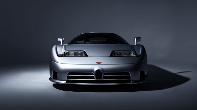 Silver sports car spotlight hood free wallpaper for desktop - medium preview image