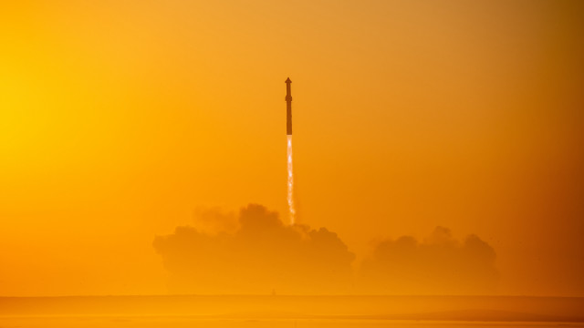 Rocket sky yellow clouds dusk free wallpaper for desktop - medium preview image