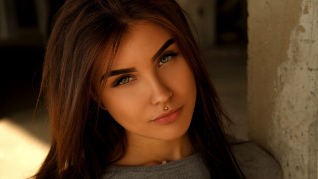 Woman nosepiercing smiling wall tattoo free wallpaper for desktop - medium preview image
