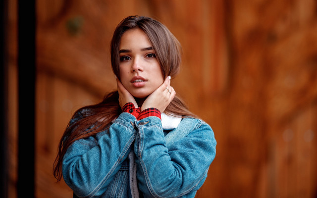 Woman denim jacket red plaid free wallpaper for desktop - medium preview image