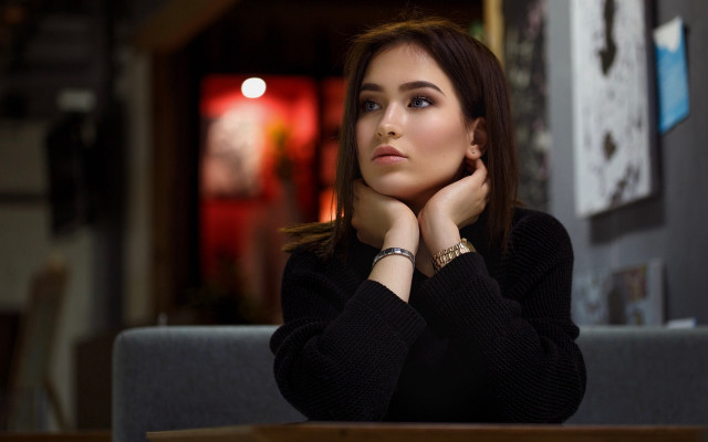 Elina karimova serious portrait blurry free wallpaper for desktop - medium preview image