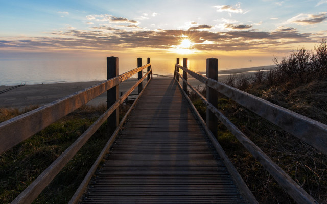 Wooden walkway beach sunset ocean free wallpaper for desktop - medium preview image