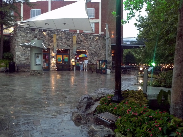 Large urban architecture rainy cityscape free wallpaper for desktop - medium preview image