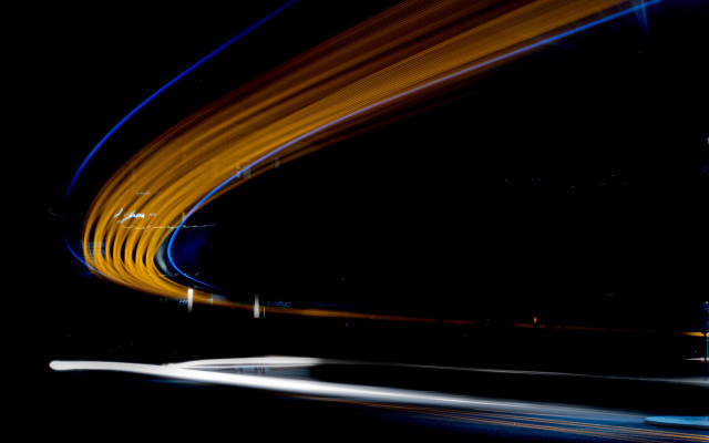 Blurry streetlight night planet space free wallpaper for desktop - medium preview image