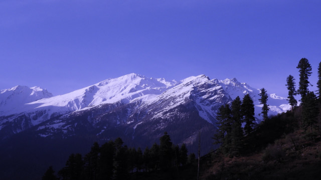 Mountain range trees blue sky #10 free wallpaper for desktop - medium preview image
