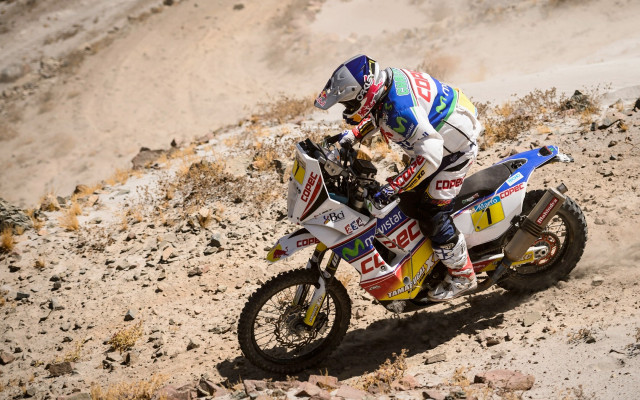 Desert dirt bike rocks grass free wallpaper for desktop - medium preview image