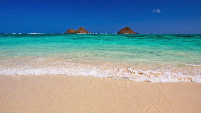 Beach rock waves sky ocean free wallpaper for desktop - medium preview image