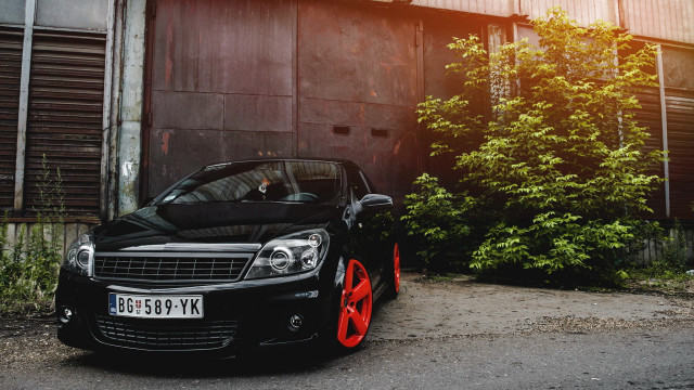 Black car red rim 3d free wallpaper for desktop - medium preview image