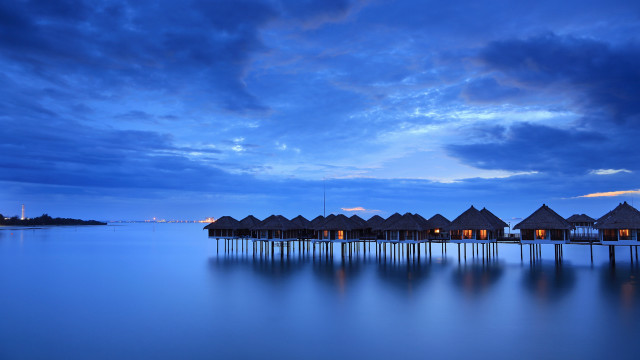 Huts water night cloudy sky free wallpaper for desktop - medium preview image