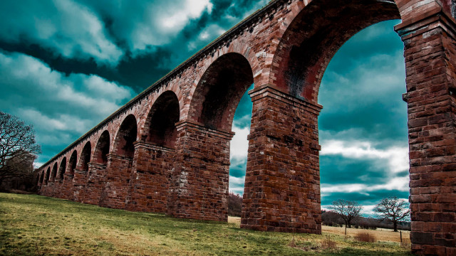 Large bridge arch tilt shift free wallpaper for desktop - medium preview image