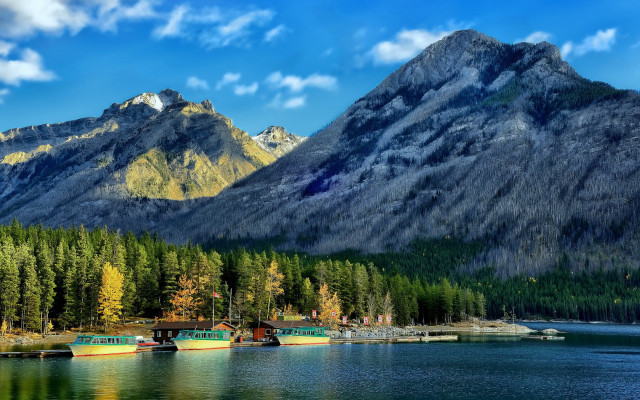 Lake mountain boats forest scenery free wallpaper for desktop - medium preview image