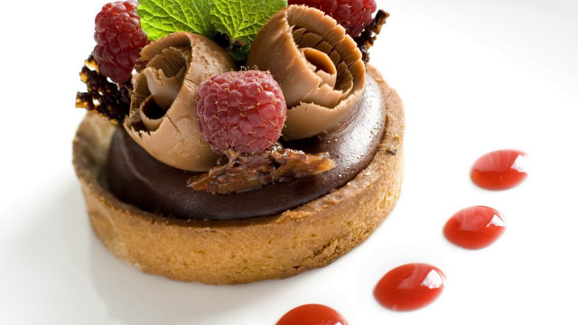 Chocolate raspberry mint dessert cherry free wallpaper for desktop - medium preview image