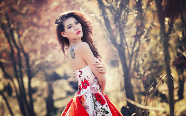 Woman dress forest trees sunlight #2 free wallpaper for desktop - medium preview image