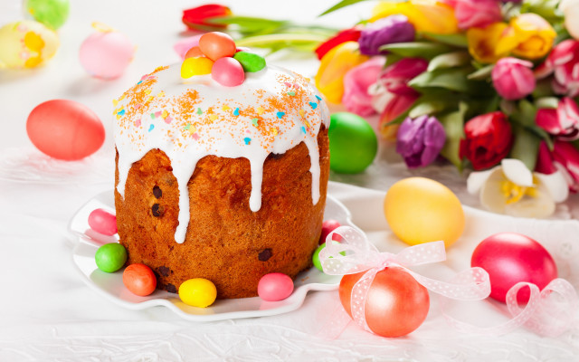 Cake sprinkles flowers plate food free wallpaper for desktop - medium preview image
