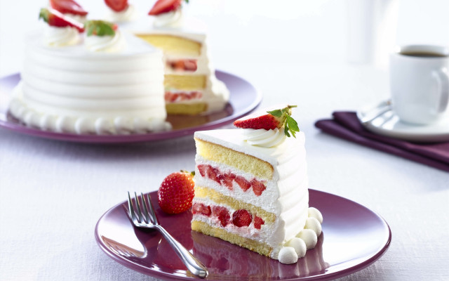 Cake strawberry rococo pastel dessert free wallpaper for desktop - medium preview image