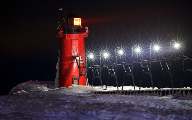 Red lighthouse snow hill night free wallpaper for desktop - medium preview image