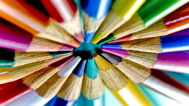 Rainbow colored pencils circle crayon #2 free wallpaper for desktop - medium preview image