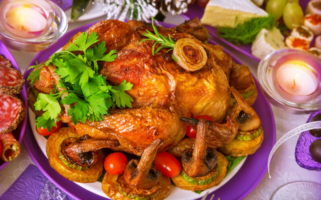 Food meat vegetables candle bowl free wallpaper for desktop - medium preview image