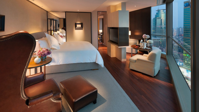 Luxury bedroom cityview artsandcrafts EnguerrandQuarton free wallpaper for desktop - medium preview image