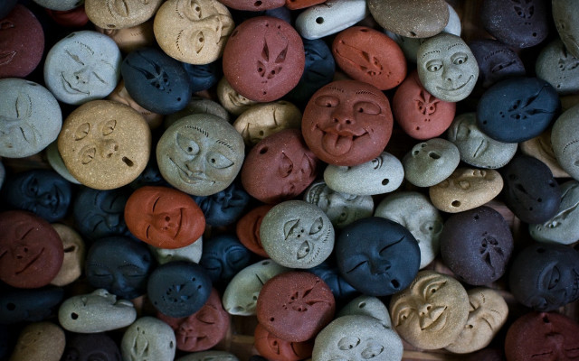 Colorful rocks faces cat eishun free wallpaper for desktop - medium preview image