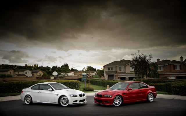Two cars parked cloudy sky free wallpaper for desktop - medium preview image