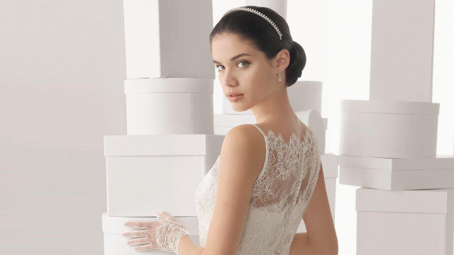 Wedding dress woman diamond necklace free wallpaper for desktop - medium preview image