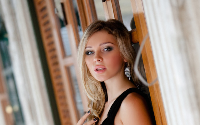 Elina karimova black dress portrait #3 free wallpaper for desktop - medium preview image