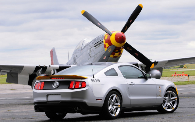 Silver mustang propeller plane precisionism free wallpaper for desktop - medium preview image