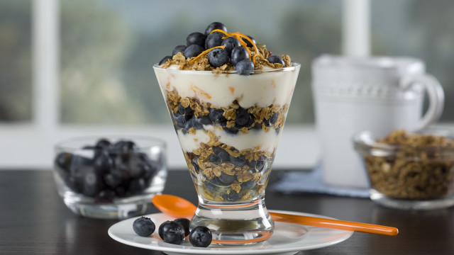 Blueberry granola dessert glass coffee free wallpaper for desktop - medium preview image