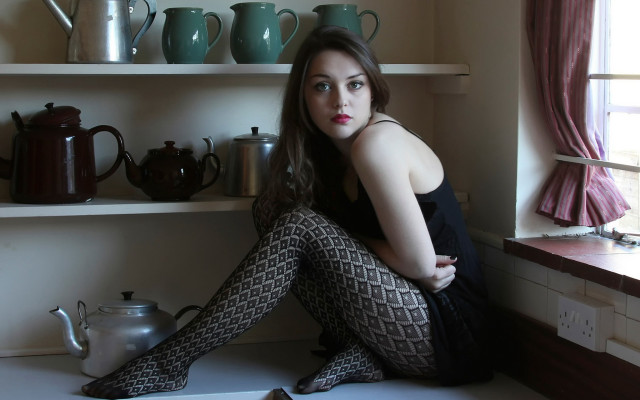 Woman kitchen window teapots arabesque free wallpaper for desktop - medium preview image