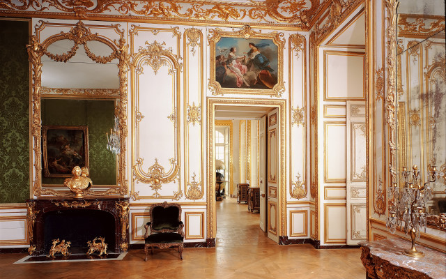 Rococo fantastically gaudy fireplace painting free wallpaper for desktop - medium preview image