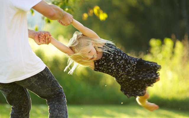 Little girl jumping skateboard blurry free wallpaper for desktop - medium preview image