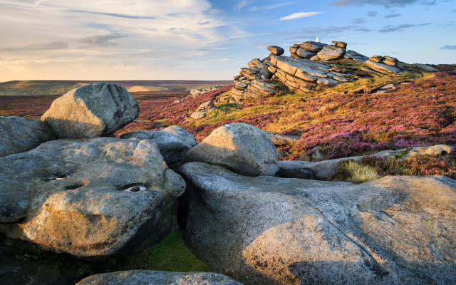 Rocky landscape tilt shift mountains free wallpaper for desktop - medium preview image