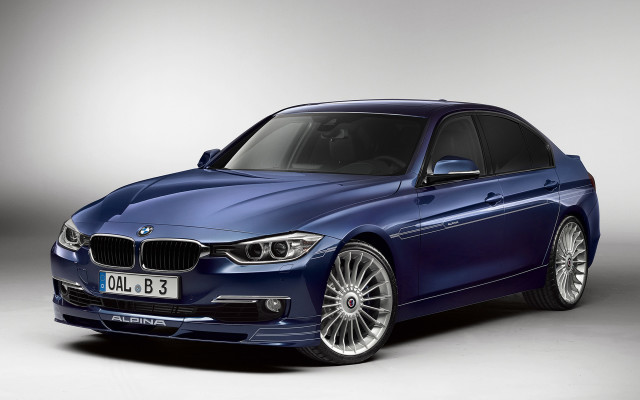 Blue car studio gradient detailed free wallpaper for desktop - medium preview image