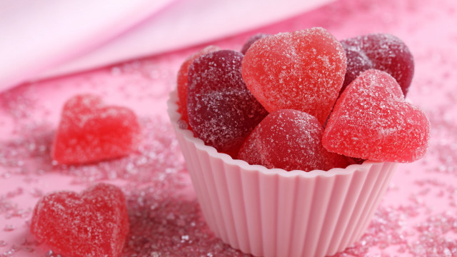 Sugar hearts cup pink tablecloth free wallpaper for desktop - medium preview image