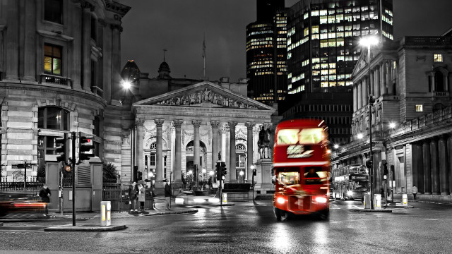 Double decker bus city night free wallpaper for desktop - medium preview image
