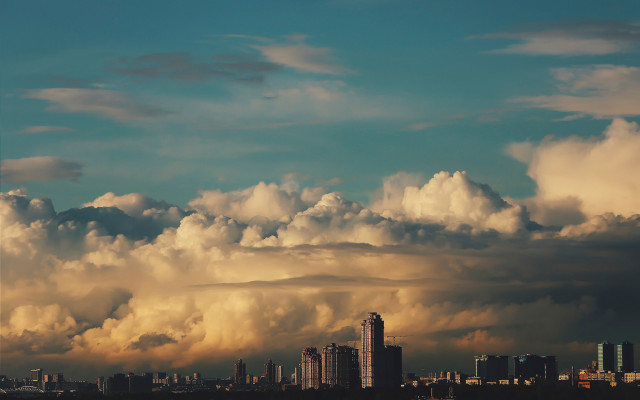 City skyline cloud plane dusk free wallpaper for desktop - medium preview image