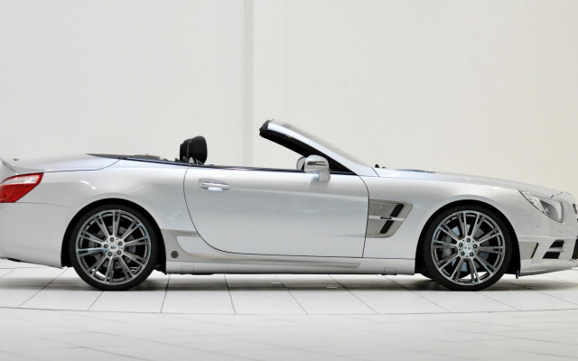 White mercedes sls roadster detailed free wallpaper for desktop - medium preview image