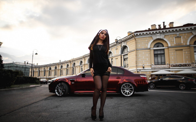 Woman black dress red car #3 free wallpaper for desktop - medium preview image
