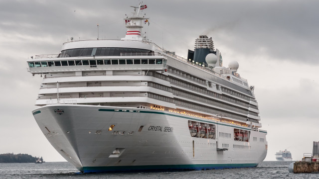 Cruise ship dock cloudy sky #2 free wallpaper for desktop - medium preview image