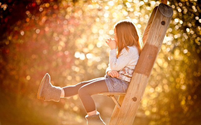 Girl woodland sitting autumn bokeh free wallpaper for desktop - medium preview image