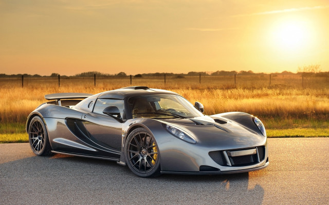 Silver sports car sunset desert free wallpaper for desktop - medium preview image