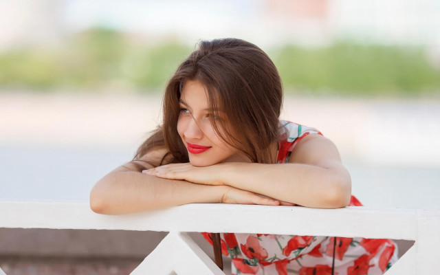 Elina karimova portrait fence crossedarms free wallpaper for desktop - medium preview image